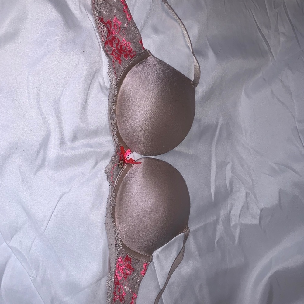 Victoria secret bra